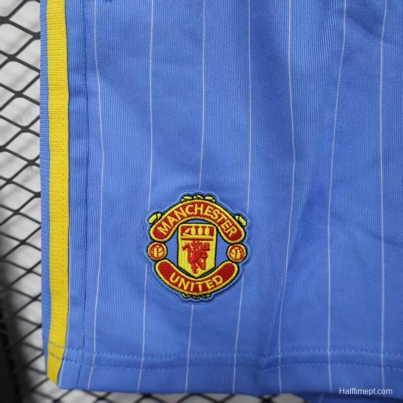 Retro Player Version 1990/91 Manchester United Third Sky Blue with Pinstripe Pattern Shorts