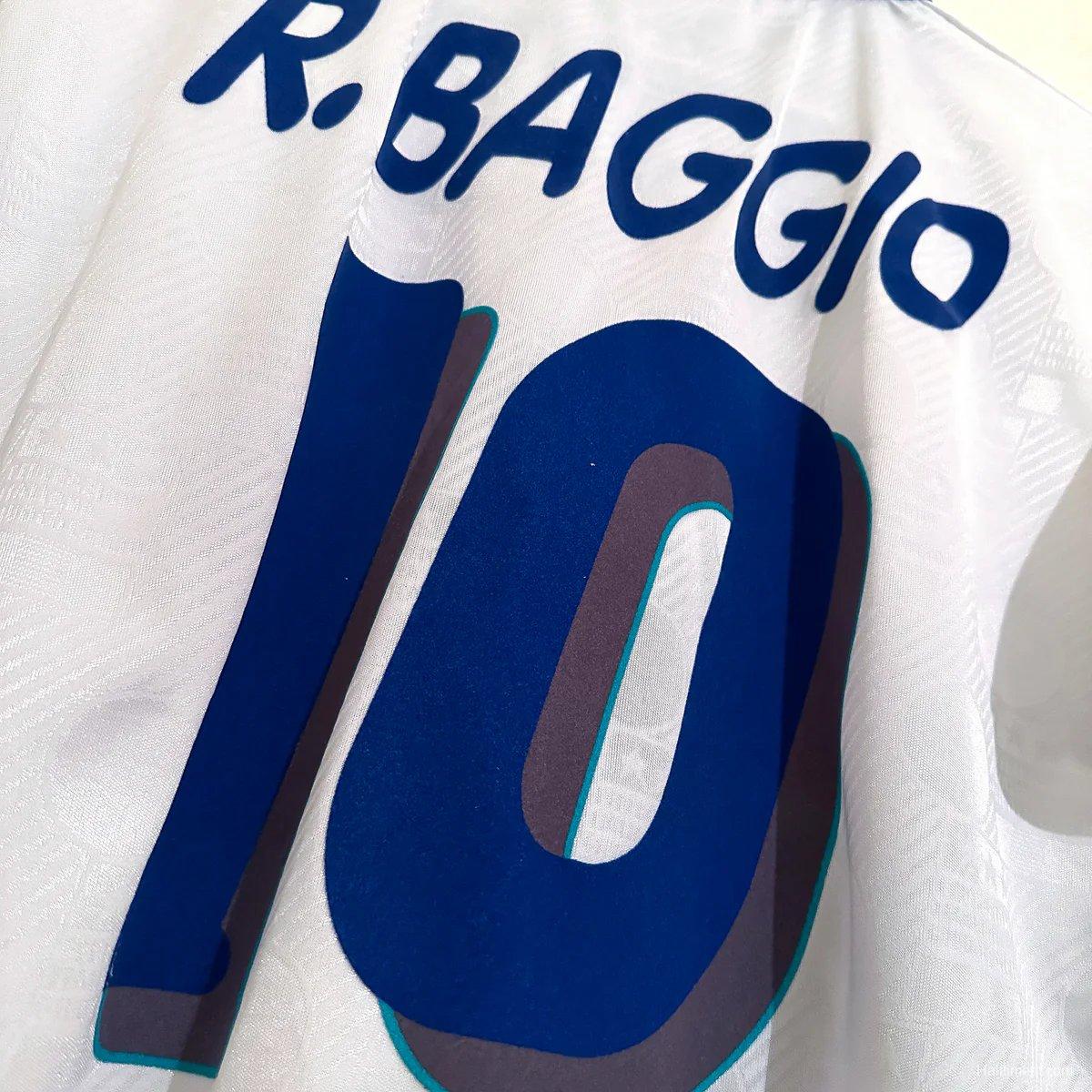 Retro 1994 Italy Diadora Player Special Training Roberto Baggio Jersey